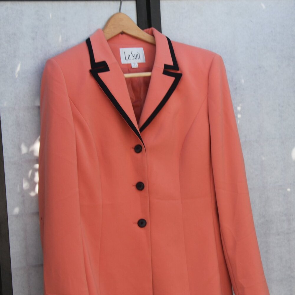 Le Suit women's Blazer with Dark Buttons size 10 - Picture 2 of 6